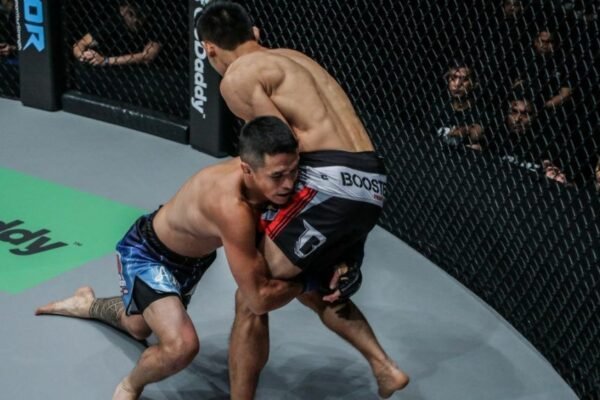 The Most Dangerous Cage Fighting Moves and How to Avoid Them