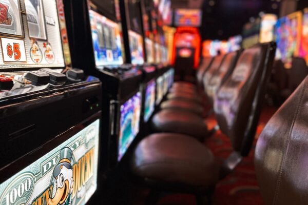 King Johnnie Casino Review: Instant Solana Casino Cashouts Guide